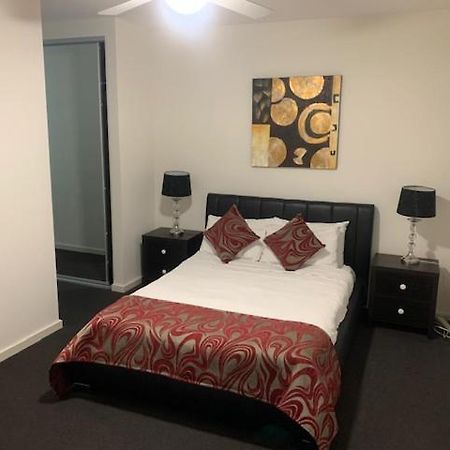 Rnr Serviced Apartments Adelaide - Wakefield St Bagian luar foto