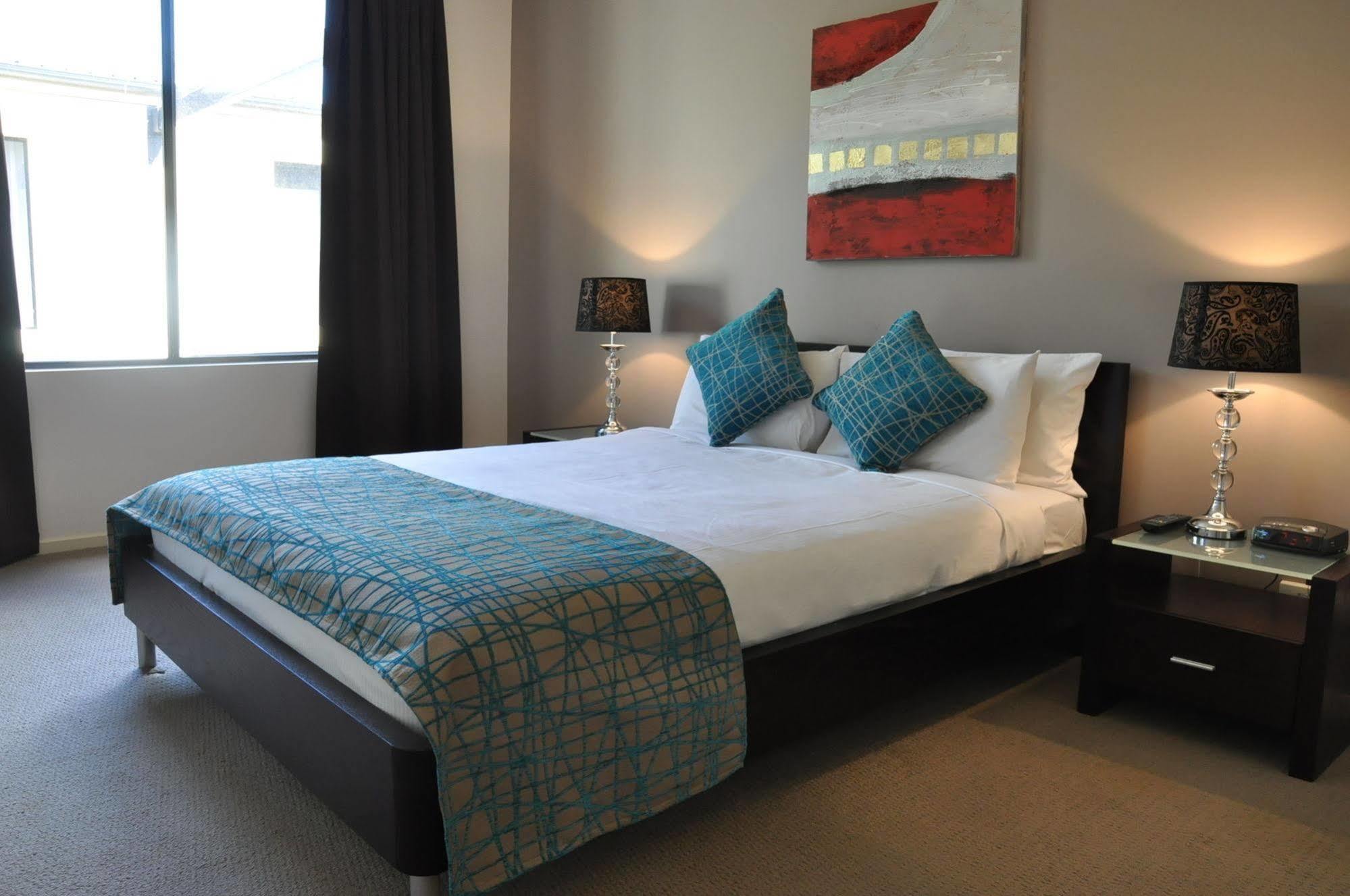 Rnr Serviced Apartments Adelaide - Wakefield St Bagian luar foto