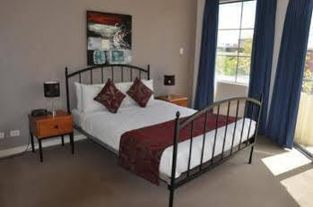 Rnr Serviced Apartments Adelaide - Wakefield St Bagian luar foto